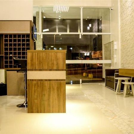 Grand Café Hotel Manhuacu Extérieur photo