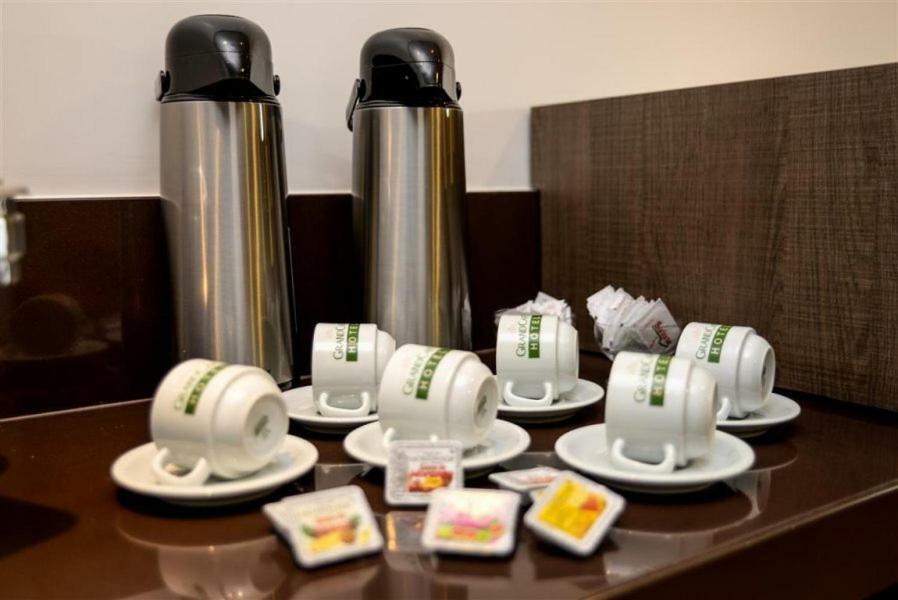 Grand Café Hotel Manhuacu Extérieur photo