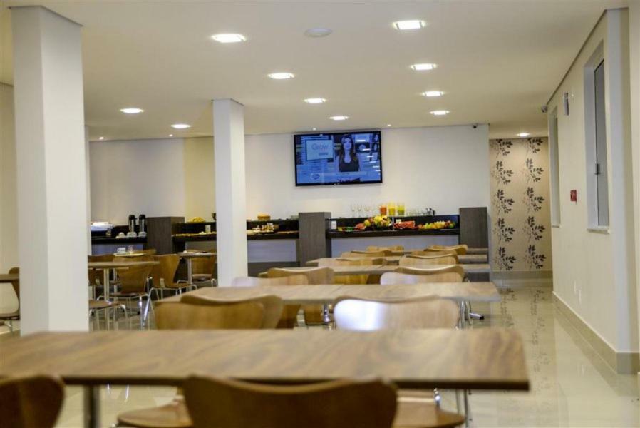 Grand Café Hotel Manhuacu Extérieur photo